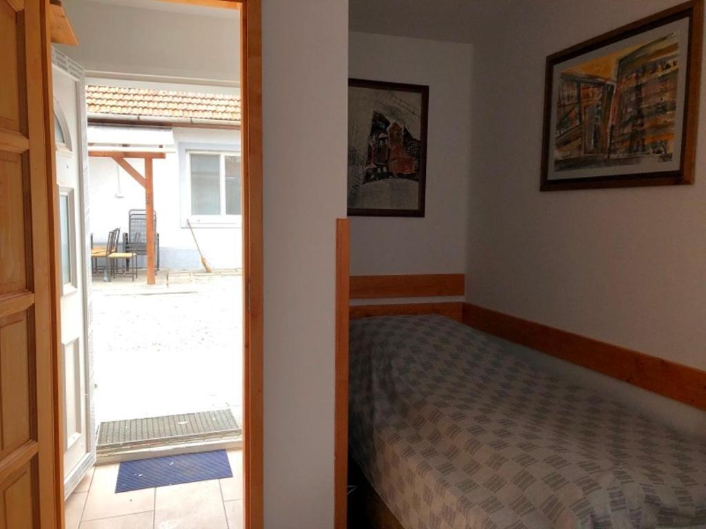 Borostyán 20 Vendégház Sárospatak Exterior foto